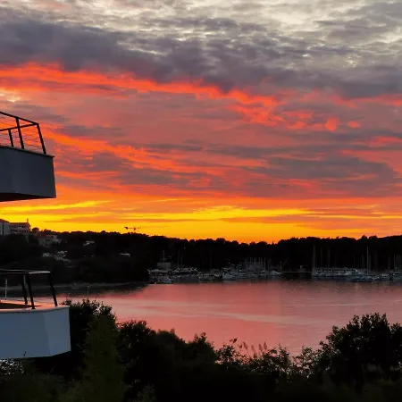 Апартаменти Andrea *