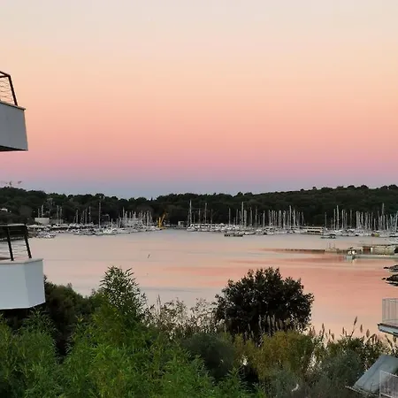 Apartment Andrea Pula