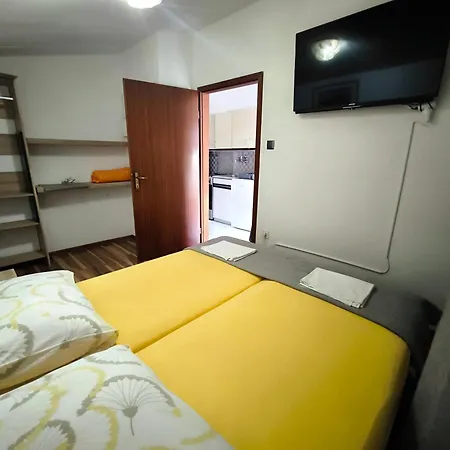 Andrea Апартаменти *