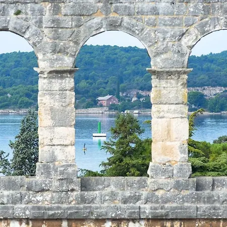 Andrea Apartman Pula