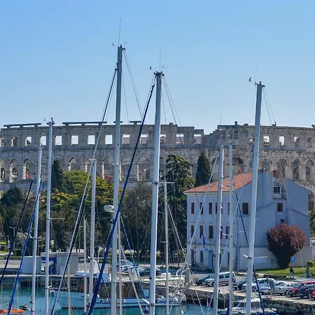 Διαμέρισμα Andrea Πούλα